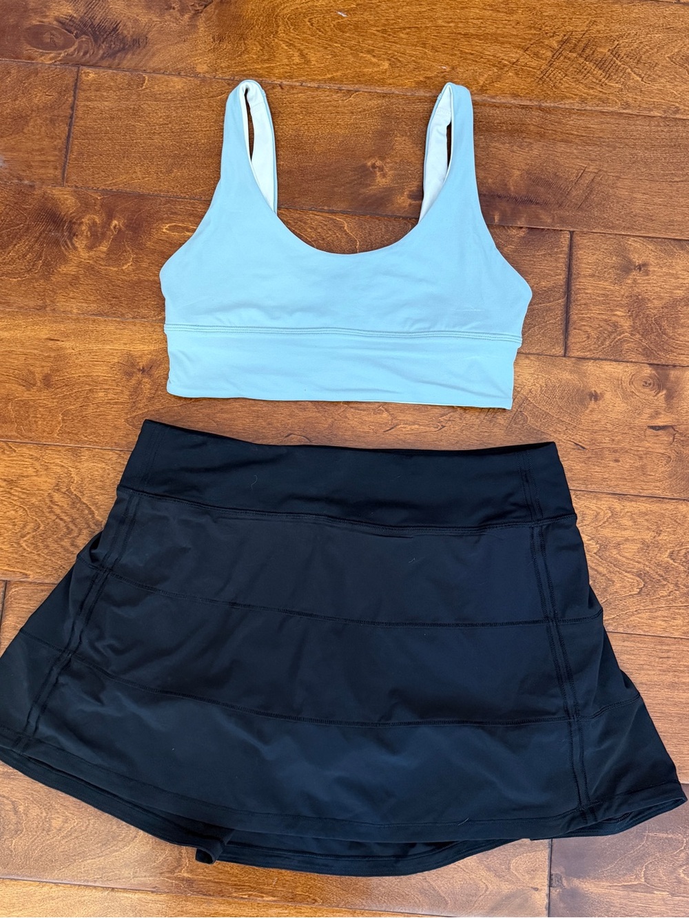 Lululemon Size 8  Scoop Sports Bra and Black Active Skort Set